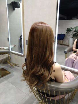 ニーナ ビューティーサロン(NINA Beauty Salon) 韓国風ロングヘア
