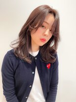 ヴィヴィ(VIVIE)&nbsp;ココアベージュオリーブグレーひし形くびれミディアムレイヤー