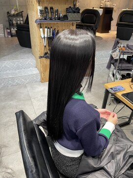 ネウィ 池袋(newi) 暗めでも透明感♪ダークグレー