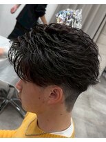 イーラ アメ村店(era) フェザーショートパーマ/メンズ/刈り上げ/眉毛/ツイスト