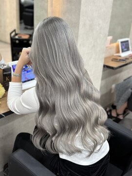 ラピス 大阪心斎橋店(Lapis) アッシュシルバー／シルバーカラー#髪質改善/ブリーチカラー