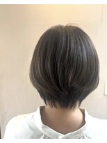 ニナル(Ninal)&nbsp;オリーブブラウン×丸みくびれショート