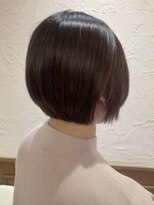 トイロ(toiro)&nbsp;ショートヘアミルクティーベージュブリーチカラーダブルカラー