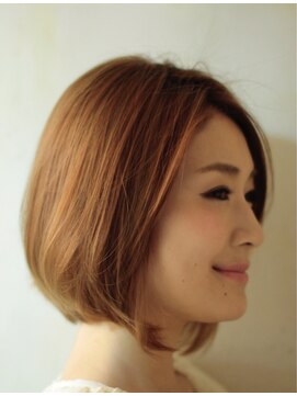 エイミーバイアフロートザガーデン 浦和店(amie by afloat the garden) 大人かわいいナチュラルショートボブ【浦和】