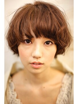 ブーケ(BOUQUET) エアリーショートひし形シルエット オン眉バング