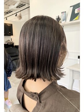 アルト(ALTO) 20代30代透明感ナチュラル暗髪黒髪大人可愛い外ハネボブ