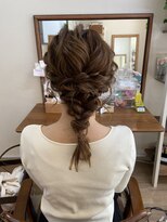 ロカット サロン(Roquat Salon)&nbsp;あみおろしミディアムヘアアレンジ【ヘアセット/立川/国分寺】