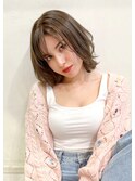アッシュベージュ外ハネレイヤーボブ　n4.12