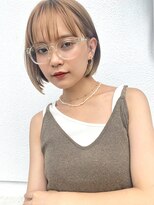 インナーカラーがちらっとストレートボブ
