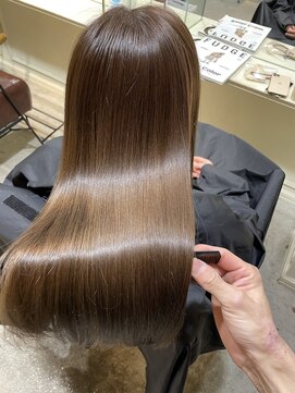 ロロ(ro-ro) 【恵比寿 ro-ro】しなやかに柔らかくまとまる潤艶髪