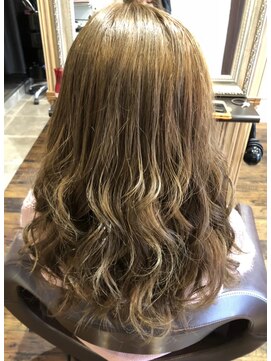 アモル 高田馬場店(Amor) ブラウンカラー