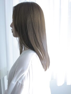 イル 大阪淀屋橋(i'll) 9月ブルージュ/ツヤ髪スタイル/イヤリングカラー/髪質改善