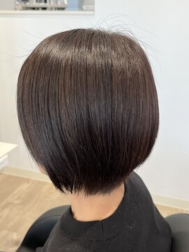 フロート ウラ(FLOAT ula) 大人ボブ