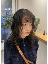 シアン 矢場町店(CYAN.)&nbsp;大きくうねる立体感レイヤーウェーブパーマ