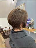 絶壁解消！美シルエットな大人ショートボブ