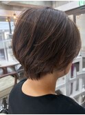 40代.50台からの白髪を明るく染めたショート