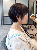 ダークブラウン×フェイスフレーミング　前下がりショートボブ