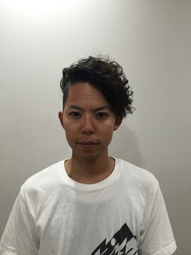クローバー 本店(CLOVER) アバンギャルドパーマ