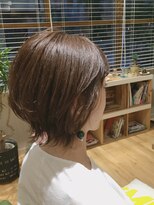 エイチ(eitcH) ラフ外ハネショート