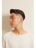 メリケンバーバーショップ フクオカ(MERICAN BARBERSHOP FUK)&nbsp;サイドパートショートセミウェットワイルドツーブロックテクノ33