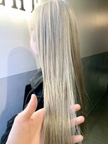 エイト 池袋店(EIGHT ikebukuro)&nbsp;ホワイトミルクティー＊富澤翼