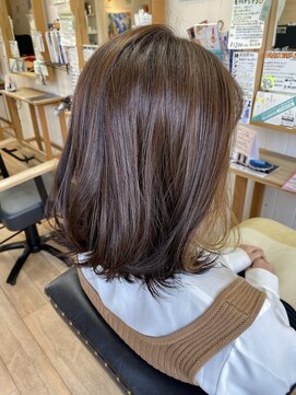 オーシャン(Ocean) ［OCEAN Hair&Life 水田成美］イヤリングカラー×ハニーベージュ