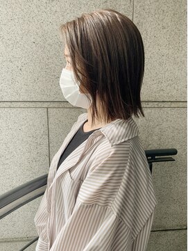 ミラレスカ 栄(MIRA RESCA) 透明感アッシュベージュ