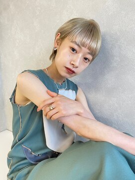 グリーン 町田(green) Whiteblond　Short