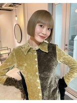 ルーム(Loom.)&nbsp;ハイトーン ブリーチ ケアブリーチ ベージュ ボブ ミニボブ
