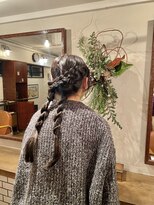 ヘアアレンジ/くるくるねじりんぱ