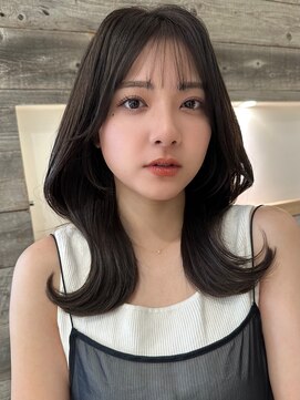 アイヴィ 表参道(IVY) 暗髪ダークグレージュくびれヘア【肥田亜沙美】