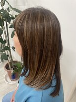 ハレ(HARE)&nbsp;白髪ぼかしハイライトカラー