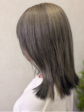 イリエヘア 川口(irier hair) ブリーチ2回グレーエンドカラーブラック【薬師神】