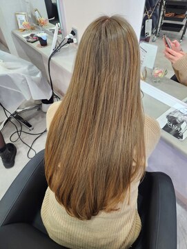 エル(L by truecreation) 透明感カラー