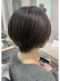 柔らかい丸みのショートボブ◎荻原圭介