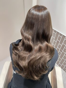 明るめオリーブベージュ