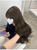 透明感たっぷりグレージュ