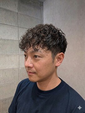 ワンワンオー バーバーショップ コンチネンタル(@110 BARBER SHOP continental) スペインカール