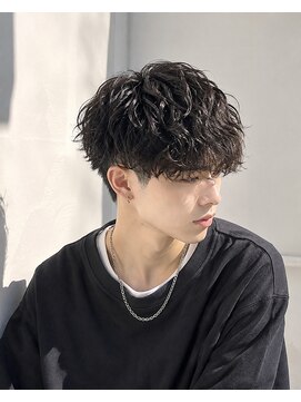 ネオリーブ モカ 川崎チネチッタ店(Neolive mocca) 「波巻きパーマ×刈り上げマッシュ」
