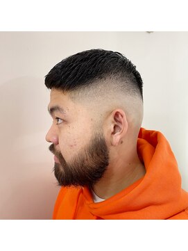 ヘアー アレス(hair ales) 【FADE スタイル】クロップ　スタイル　スキンフェード