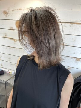 ハーツ(Heart's) 白髪ぼかしハイライト大人ショート【髪質改善/脱白髪染め】