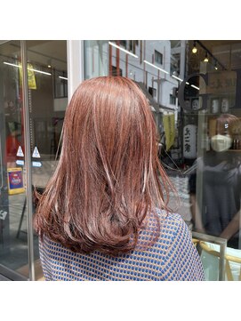 メール(Mer...) ☆白髪ぼかしハイライト×インナーカラー☆ 横山飛翔