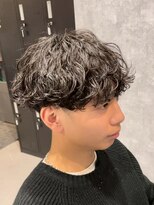 アビー(ABEY)&nbsp;波巻きスパイラルパーマツーブロマッシュツイストスパイラル