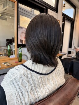 ロカ 表参道(loka) ラベンダーグレージュ/ツヤ髪[表参道/ブリーチ/ハイライト]Mai