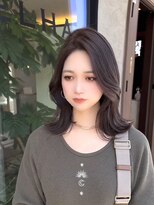 シェルハ(SHELHA)&nbsp;レイヤーカット くびれヘア グレージュ 顔周りカット 韓国