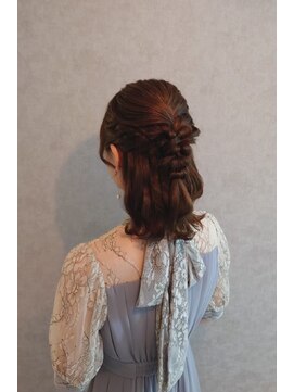 ティット(tytto) 【tytto/大分/大分駅】ハーフアップ