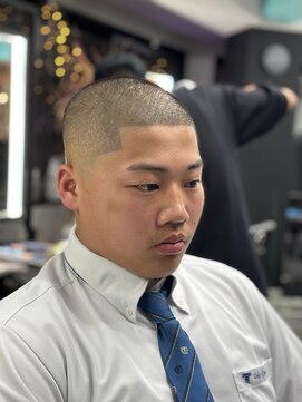 ヘアーラボ 樟葉(Hair Labo) 1 on top 3mm スキンフェード 枚方 南楠葉