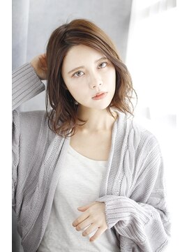 シュシュット(chouchoute) 美髪質改善ホワイトブロンドワイドバングイメチェン外ハネボブ47