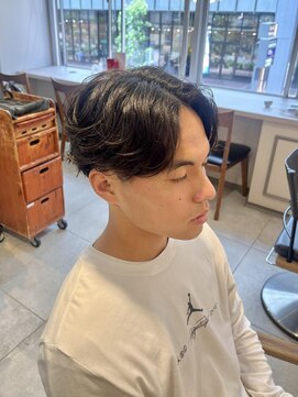 キャンバス バイ ネオリーブ 横浜西口(Canvas by neo.) フェザーパーマ フェザーショート センターパート 横浜