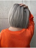 ホワイトグレー